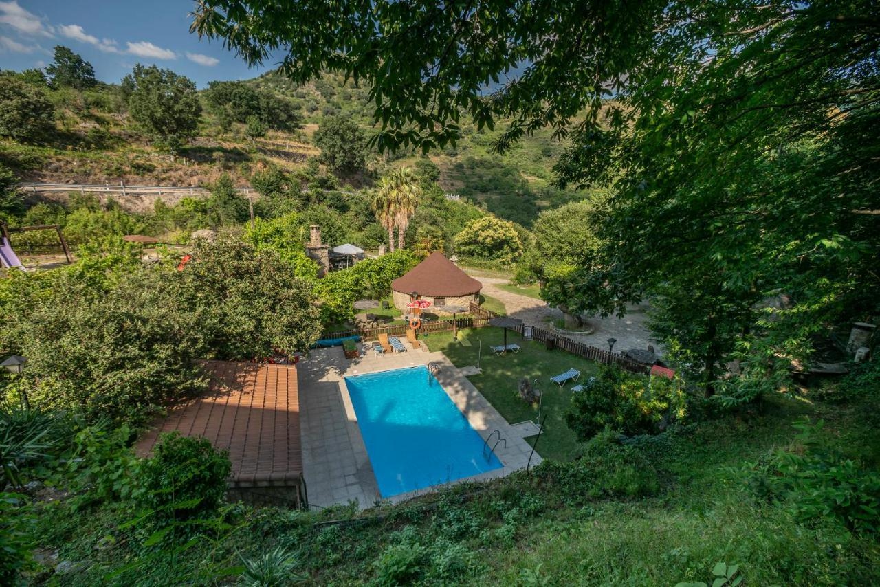 Apartamentos Rurales El Solitario Banos De Montemayor Bagian luar foto