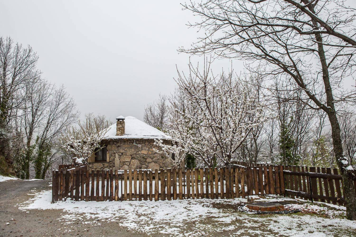 Apartamentos Rurales El Solitario Banos De Montemayor Bagian luar foto