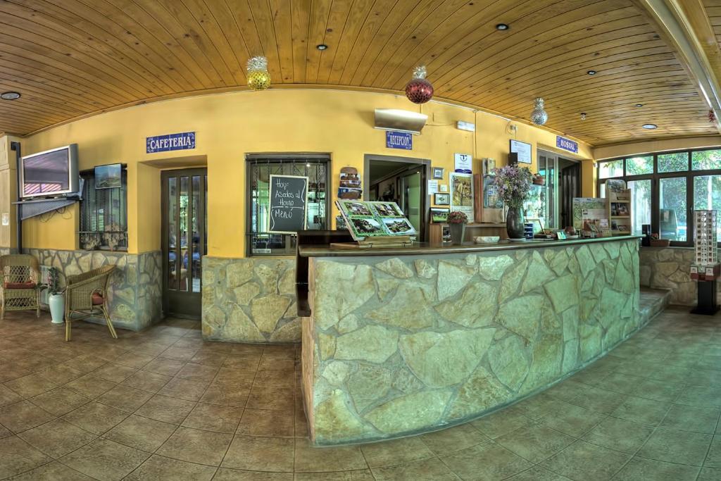 Apartamentos Rurales El Solitario Banos De Montemayor Bagian luar foto