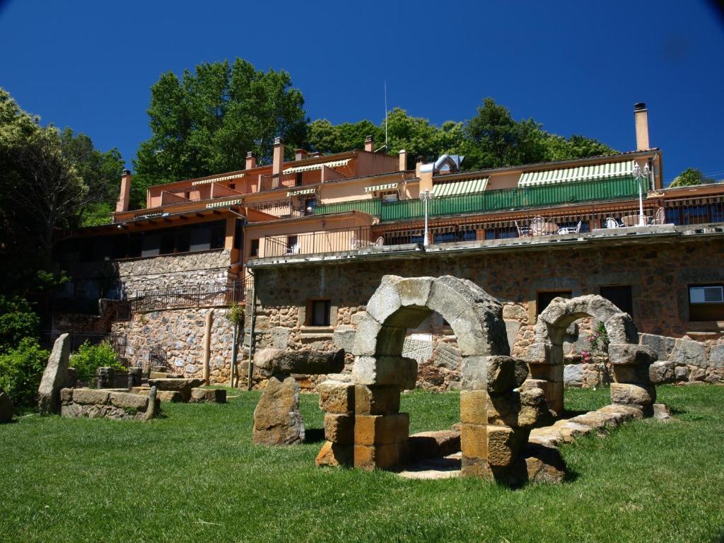 Apartamentos Rurales El Solitario Banos De Montemayor Bagian luar foto