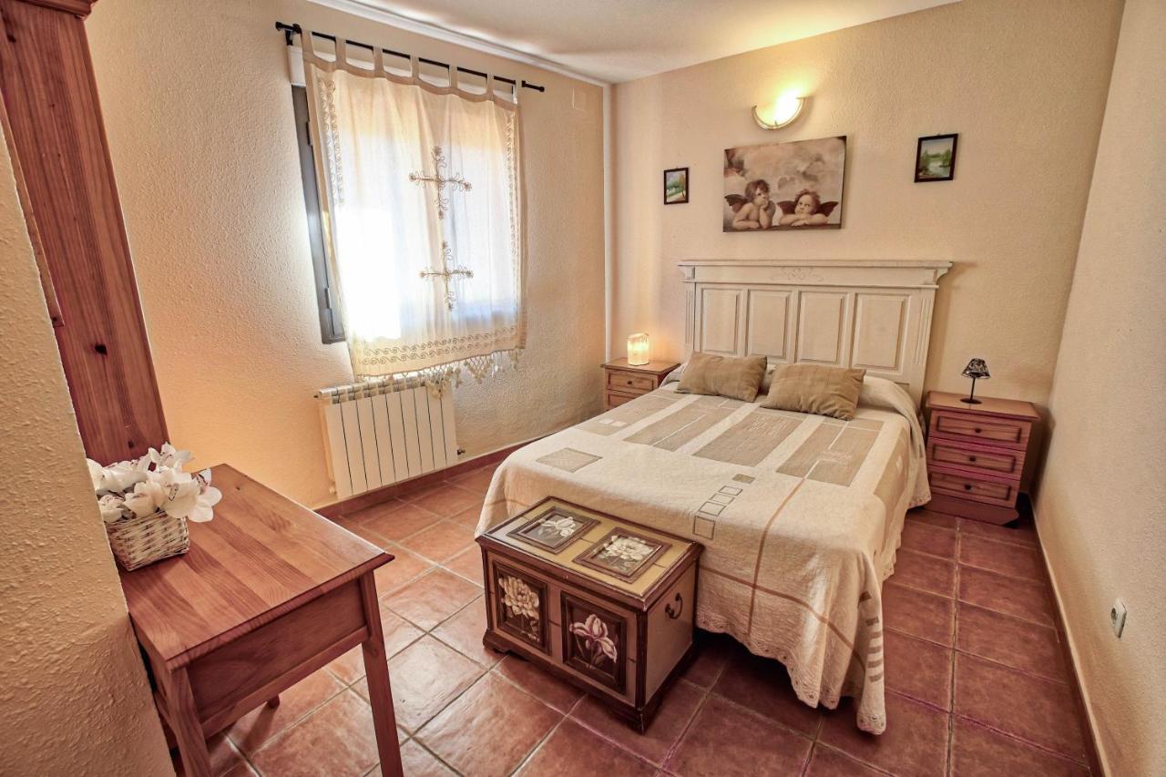 Apartamentos Rurales El Solitario Banos De Montemayor Bagian luar foto